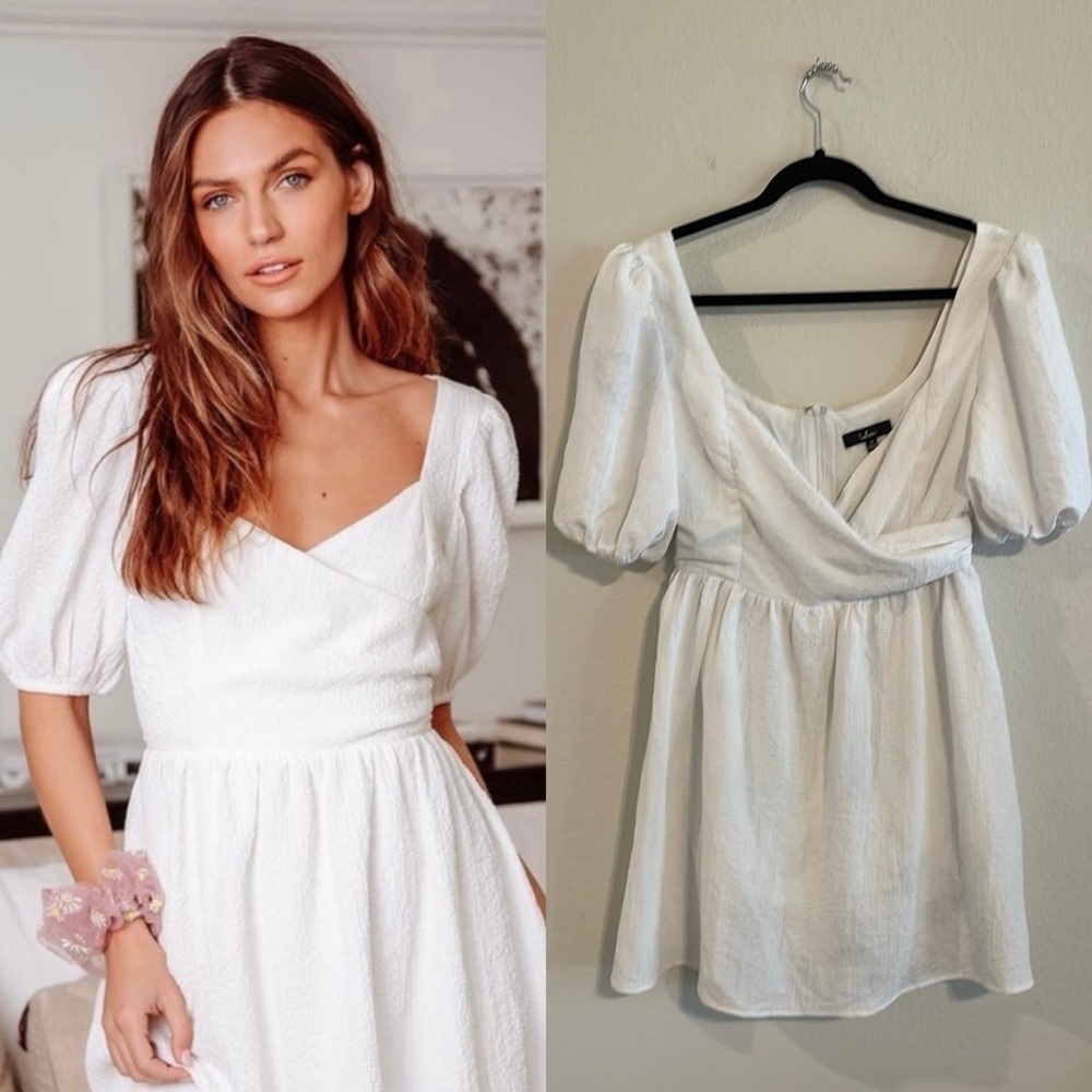 Lulu’s Women’s Mini Dress Medium White Little Bit In Love Surplice Puff Sleeve